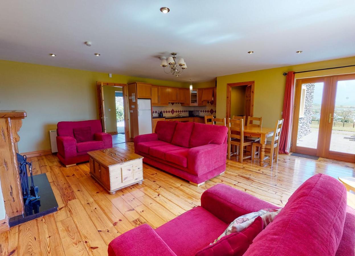 Dingle Courtyard Cottages 4 Bed By Trident Holiday Homes Bagian luar foto