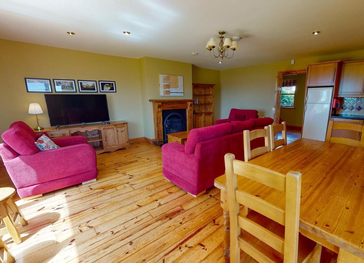 Dingle Courtyard Cottages 4 Bed By Trident Holiday Homes Bagian luar foto